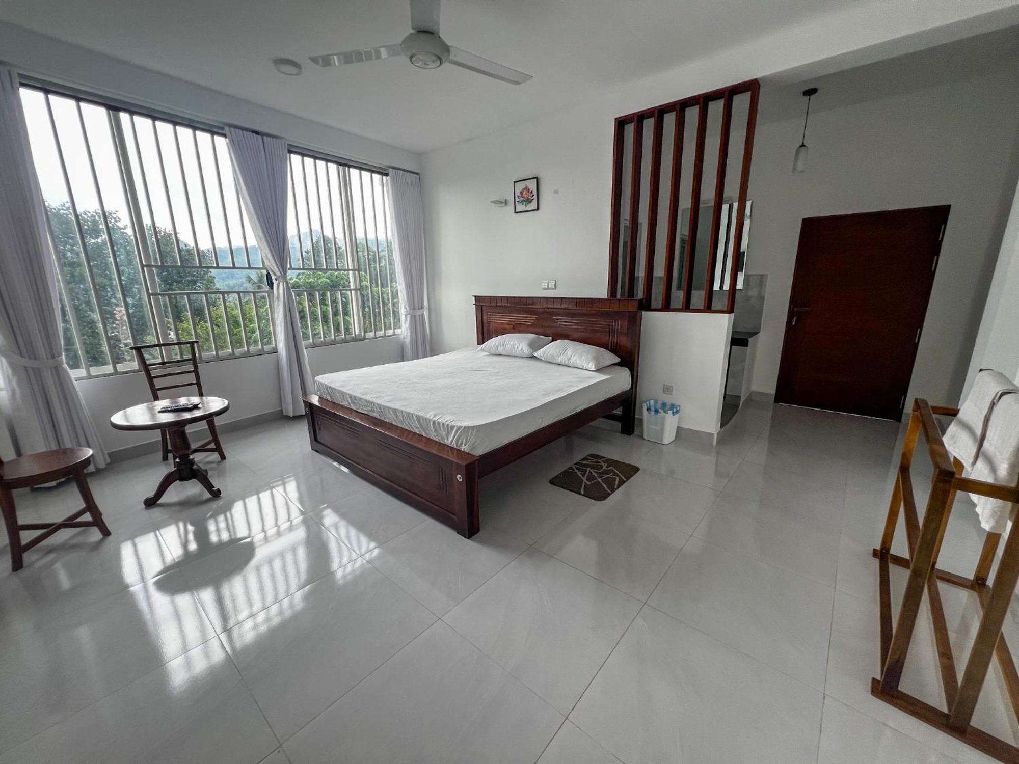 Meridian Holiday Resort 拉特纳普勒 外观 照片